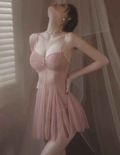 Floral lace halter sexy nightgown, thin ice silk alluring high-end romantic underwear（Pink)